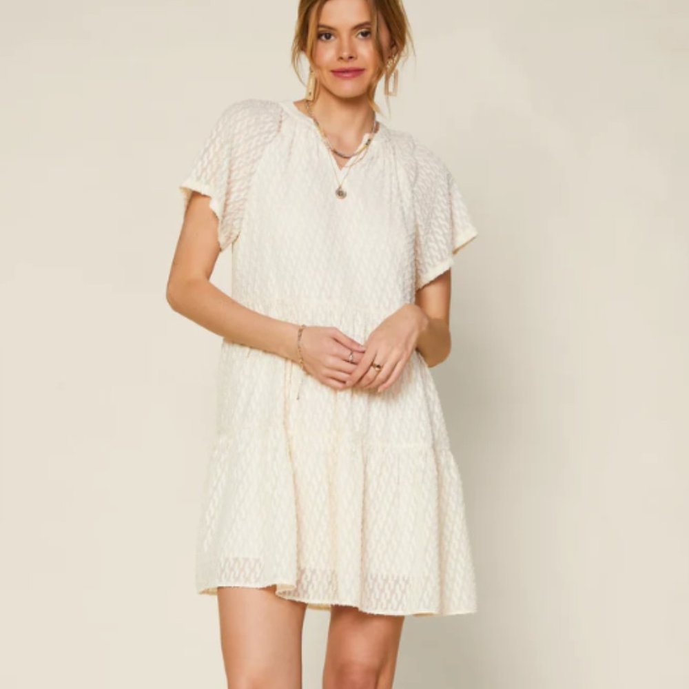 SKIES ARE BLUE Women's Textured Babydoll Mini Dress Women Size M in Cream